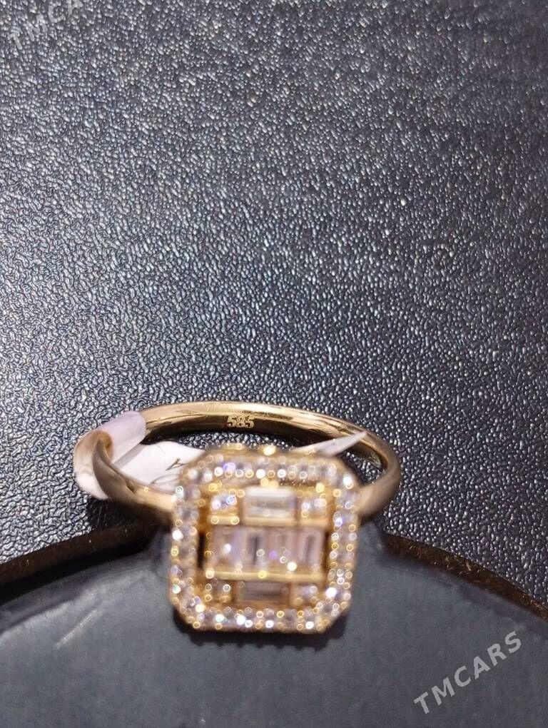 gyzyl yuzuk - Büzmeýin - img 1