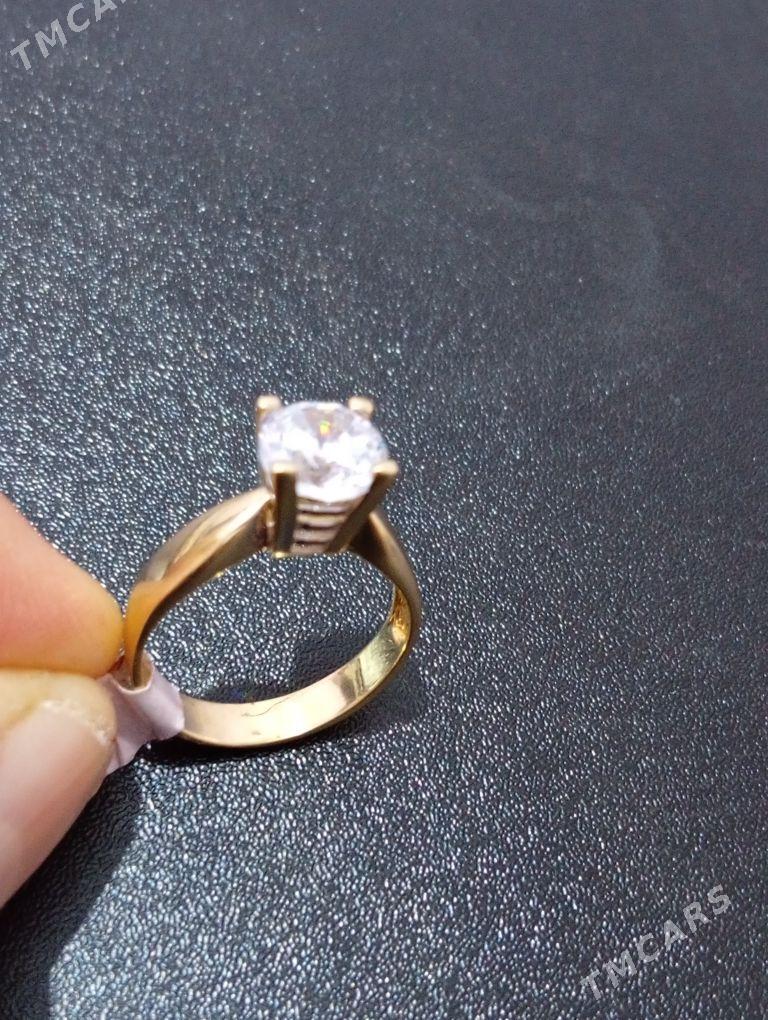 gyzyl yuzuk - Бузмеин - img 1