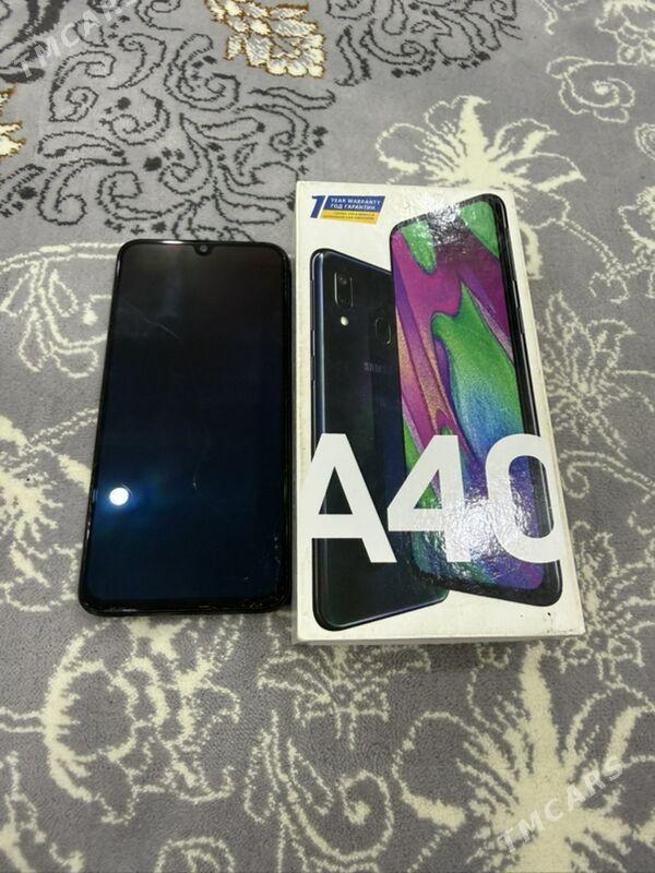 Samsung A40 - Балканабат - img 1
