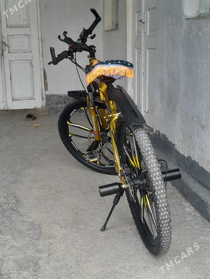 BMW tigir - Gypjak - img 1