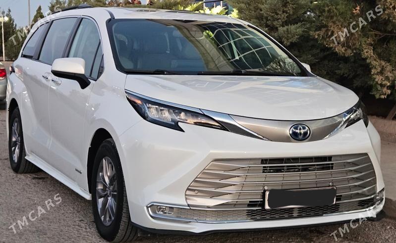 Toyota Sienna 2021 - 480 000 TMT - Теджен - img 1