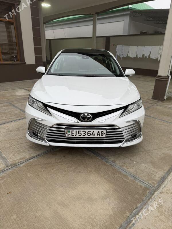 Toyota Camry 2022 - 595 000 TMT - Aşgabat - img 1