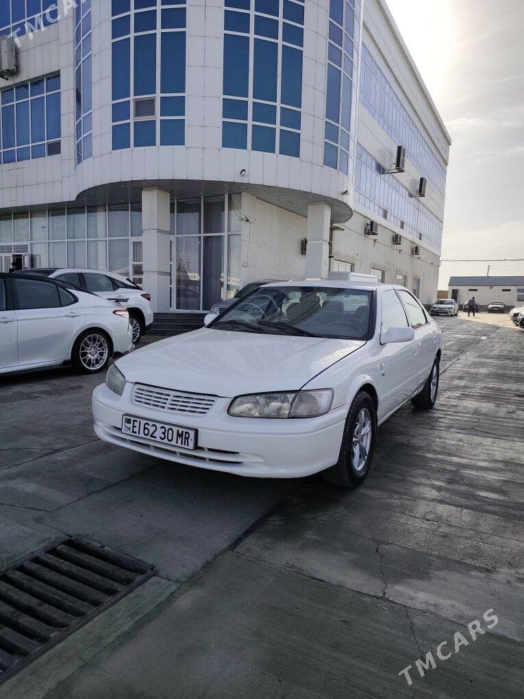 Toyota Camry 2000 - 115 000 TMT - Мары - img 1