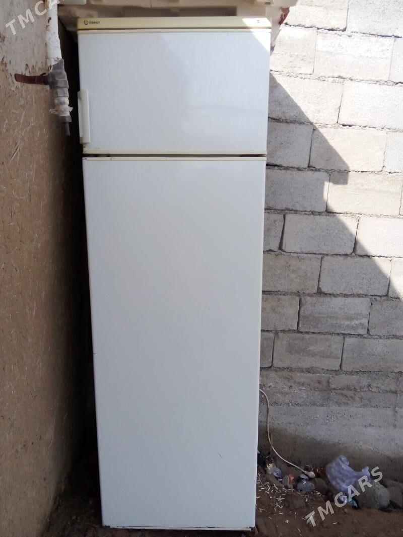 Холодильнык - Ýaşlyk - img 1