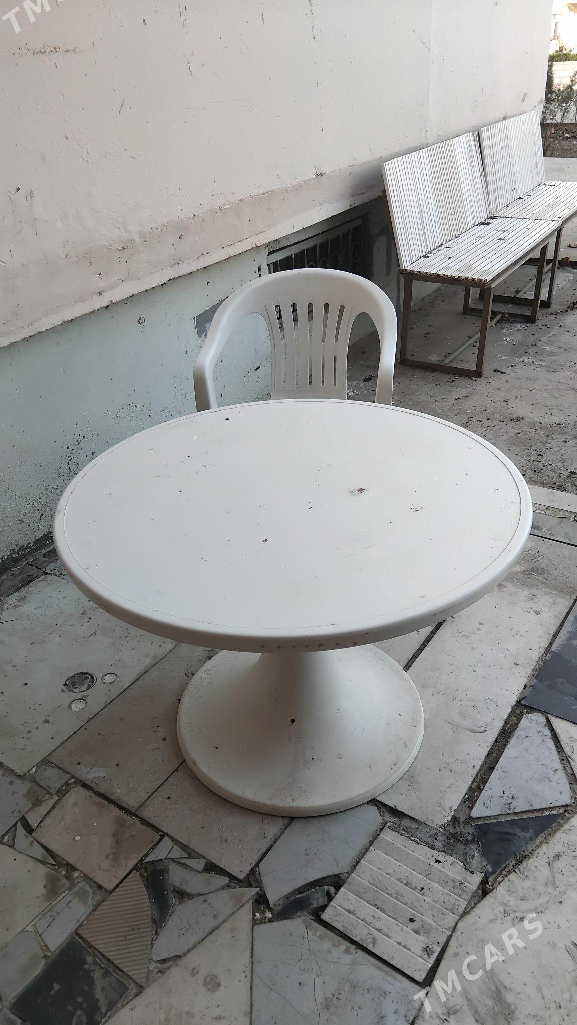 Stol stul - Howdan "W" - img 1