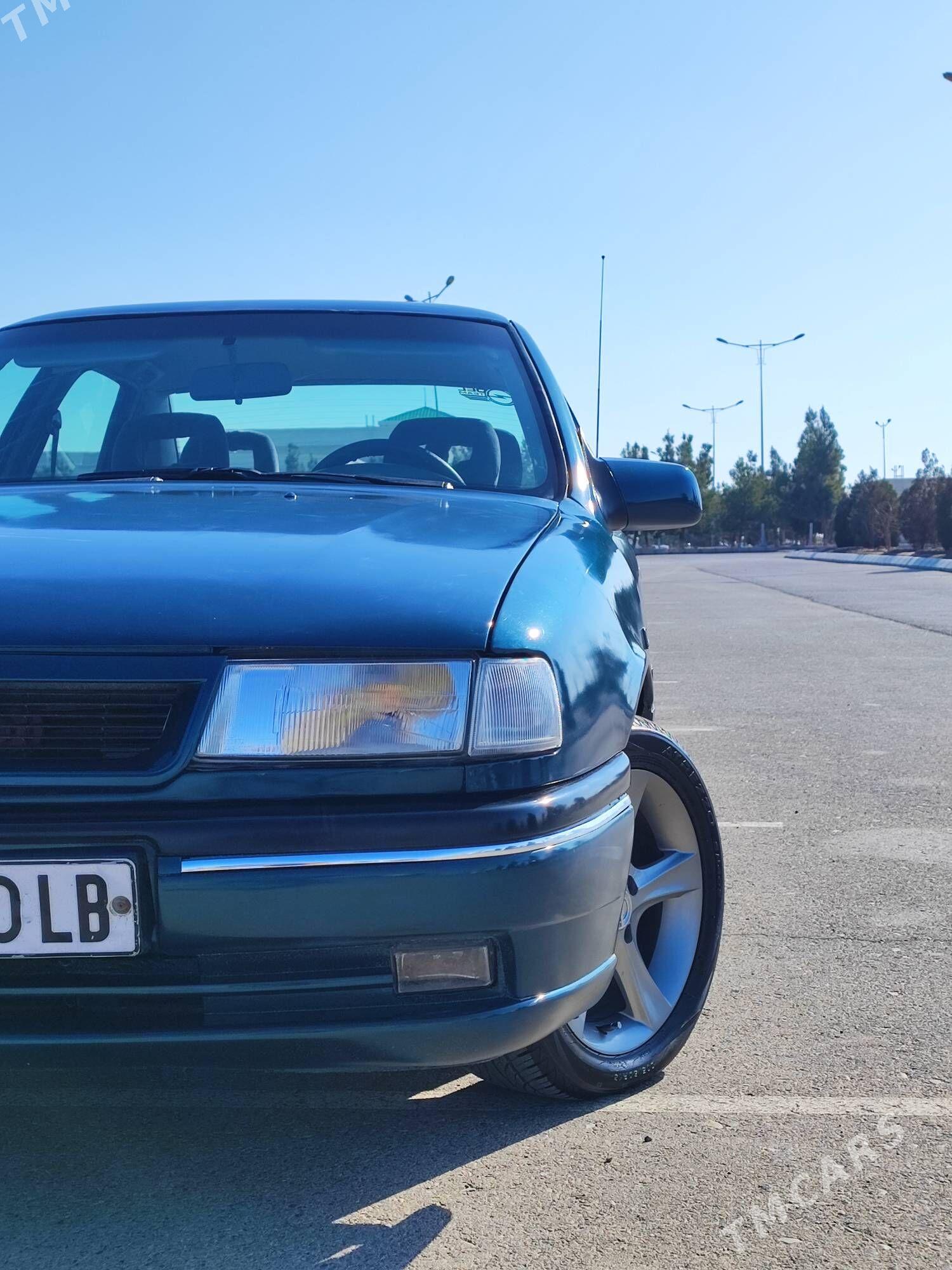 Opel Vectra 1994 - 56 000 TMT - Чарджоу - img 1