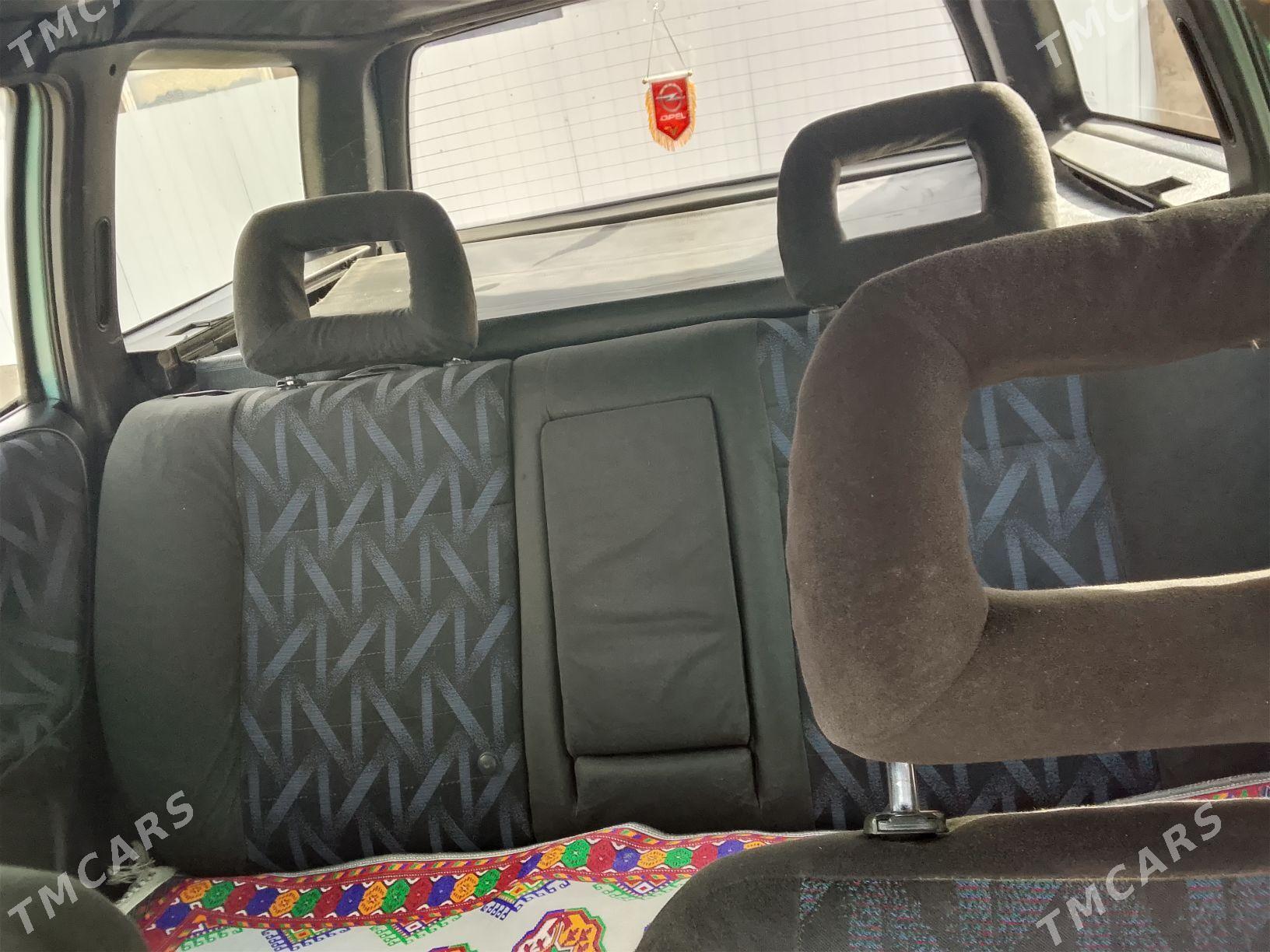 Opel Astra 1996 - 50 000 TMT - Мары - img 1