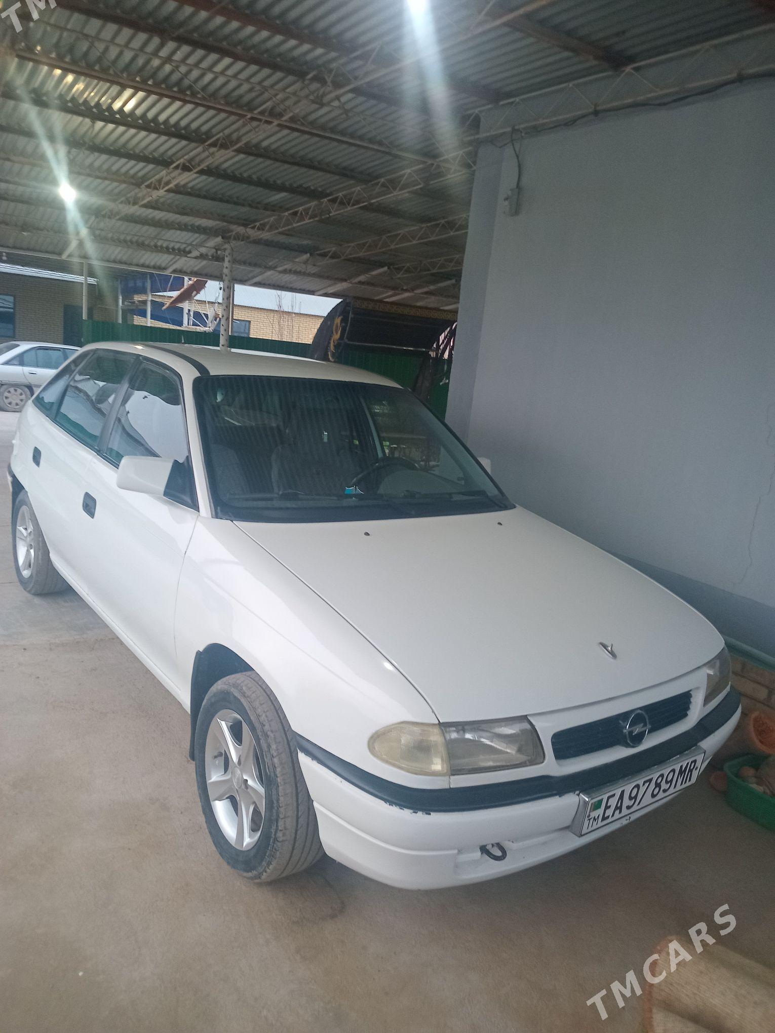 Opel Astra 1994 - 40 000 TMT - Murgap - img 1