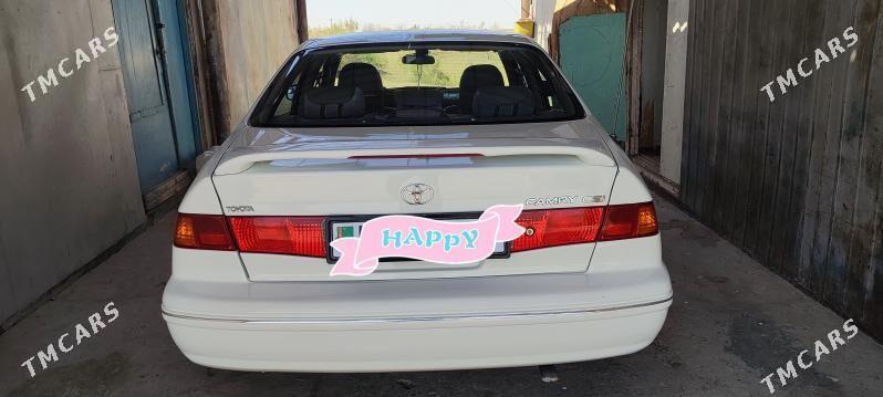Toyota Camry 2000 - 135 000 TMT - Дянев - img 1