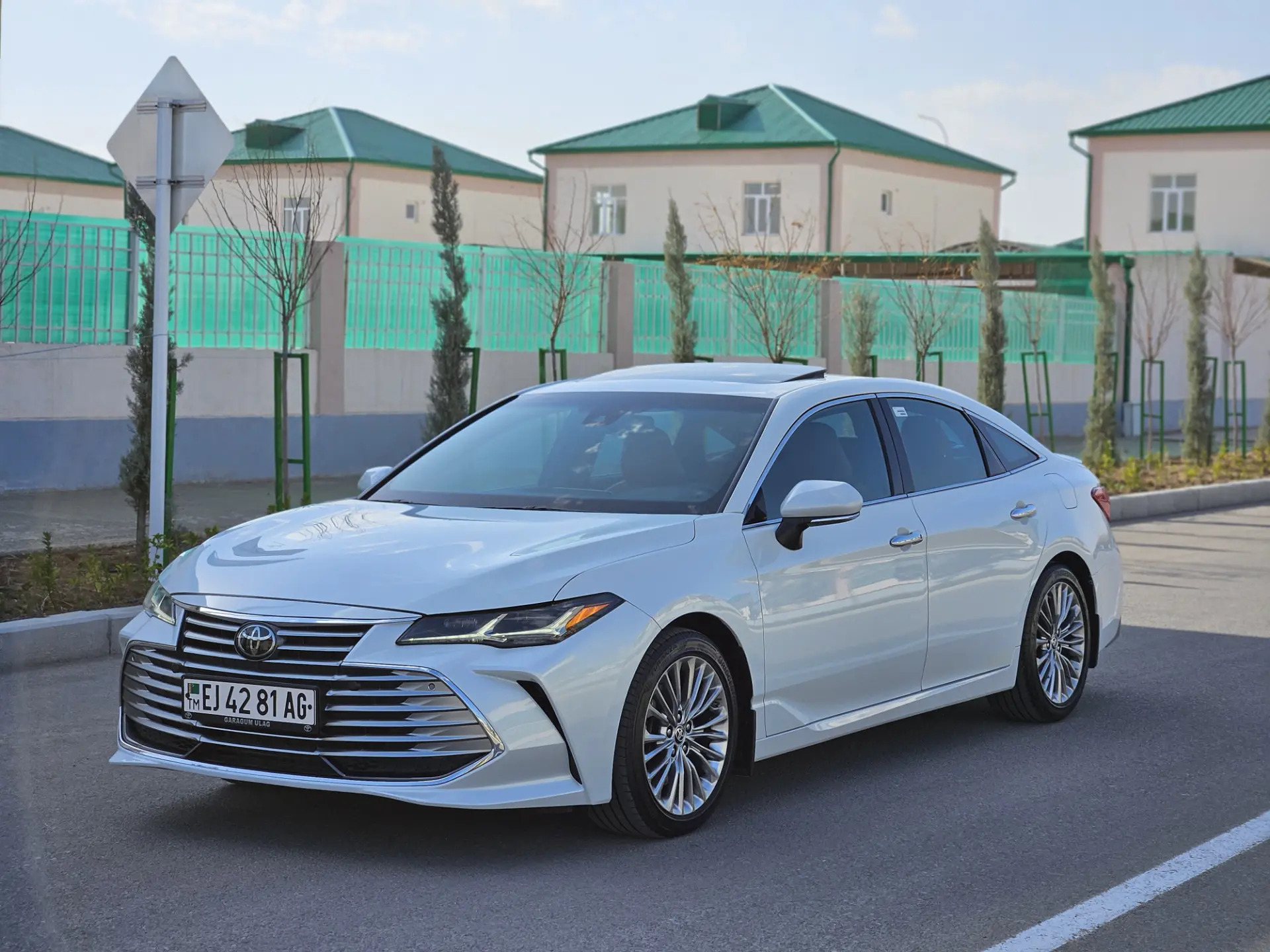 Toyota Avalon 2022 - 700 000 TMT - Aşgabat - img 1