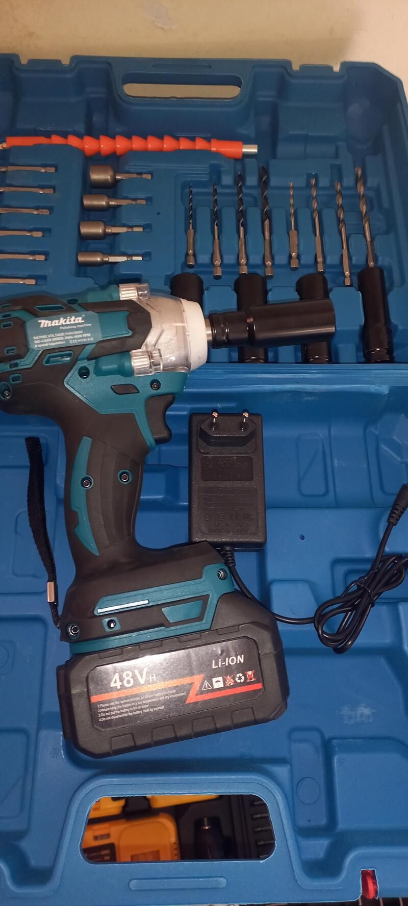 Boltowýor batareÿli. Болтовёрт 750 TMT - 30 mkr - img 1