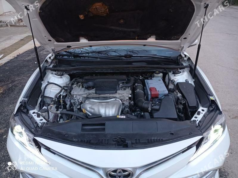 Toyota Camry 2019 - 290 000 TMT - Kim raýon - img 1