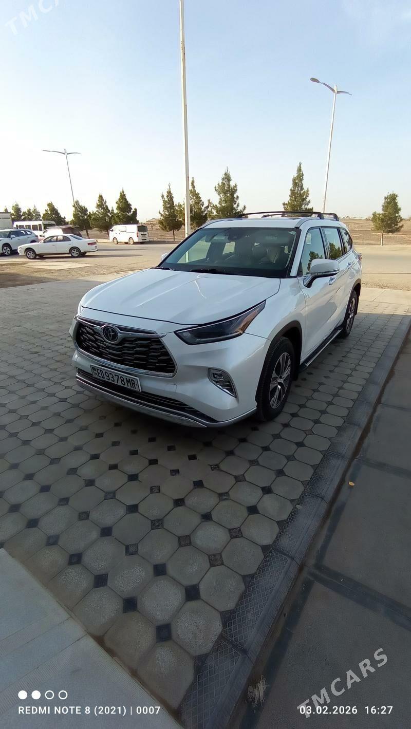 Toyota Highlander 2022 - 490 000 TMT - Baýramaly - img 1