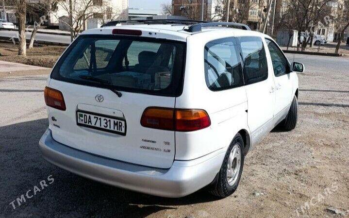 Toyota Sienna 2000 - 160 000 TMT - Mary - img 1