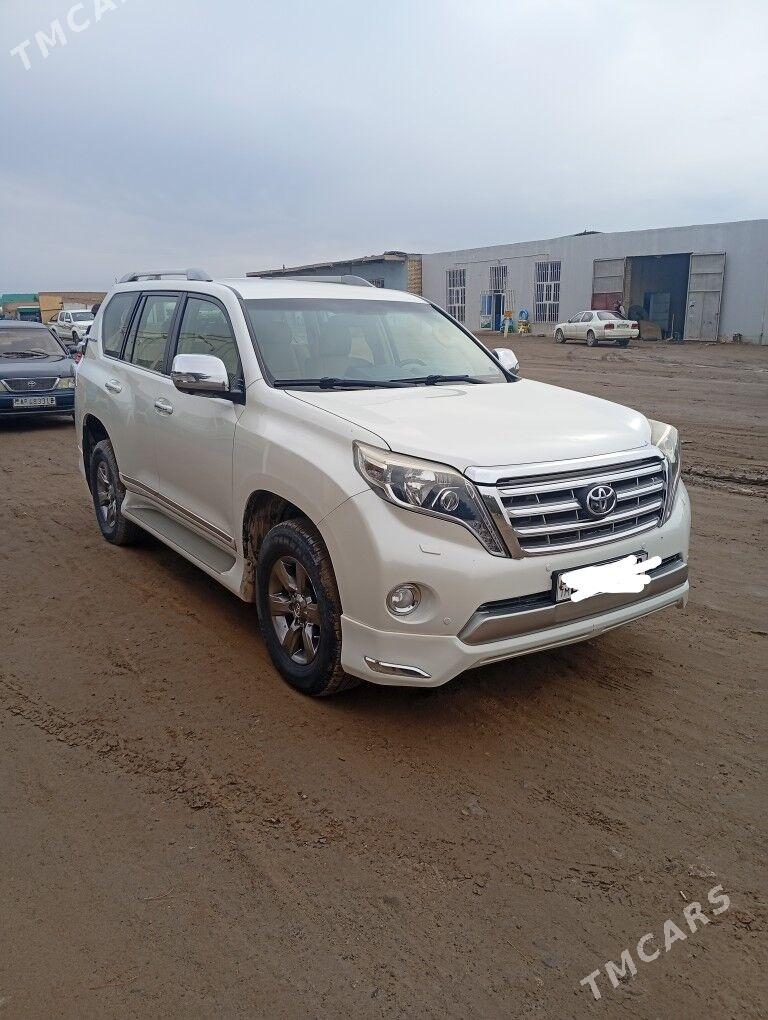 Toyota Land Cruiser Prado 2015 - 680 000 TMT - Kerki - img 1