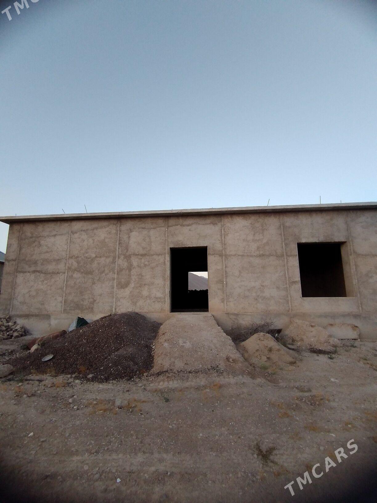 düzmergen dagly 1 - Балканабат - img 1