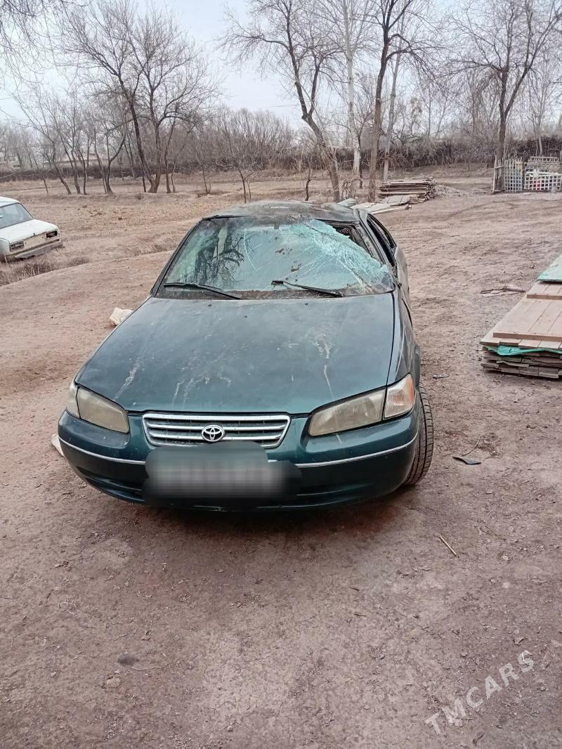 Toyota Camry 1998 - 110 000 TMT - Гурбансолтан Едже - img 1