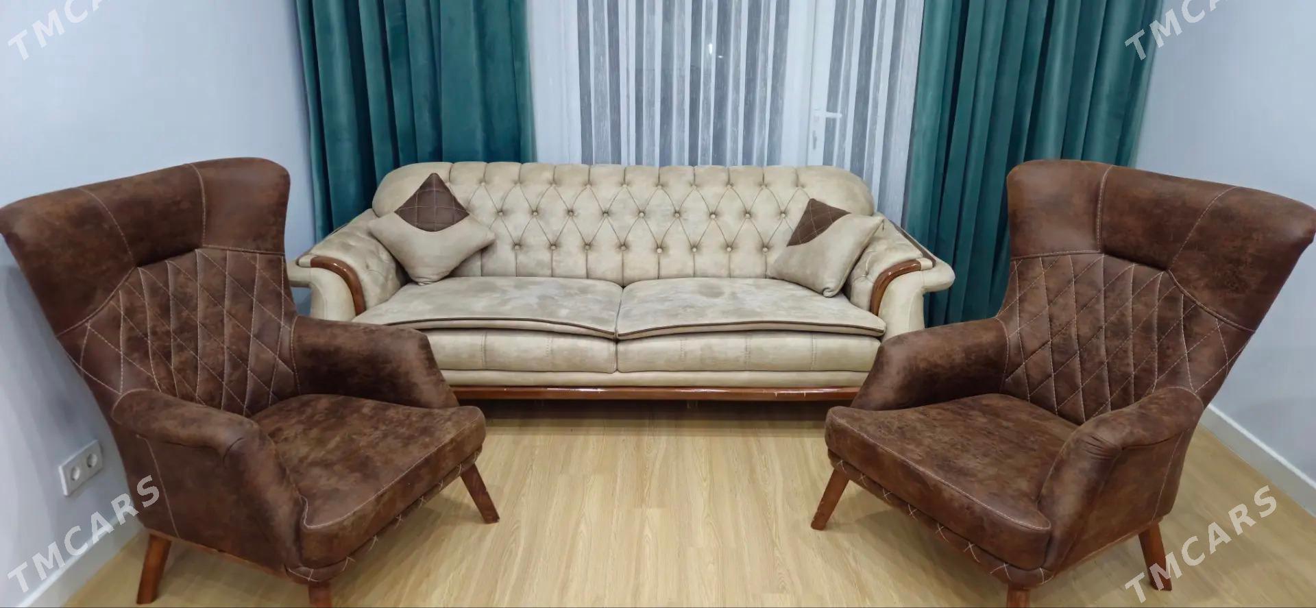 Turkin Diwan troykasy satlyk - Aşgabat - img 1