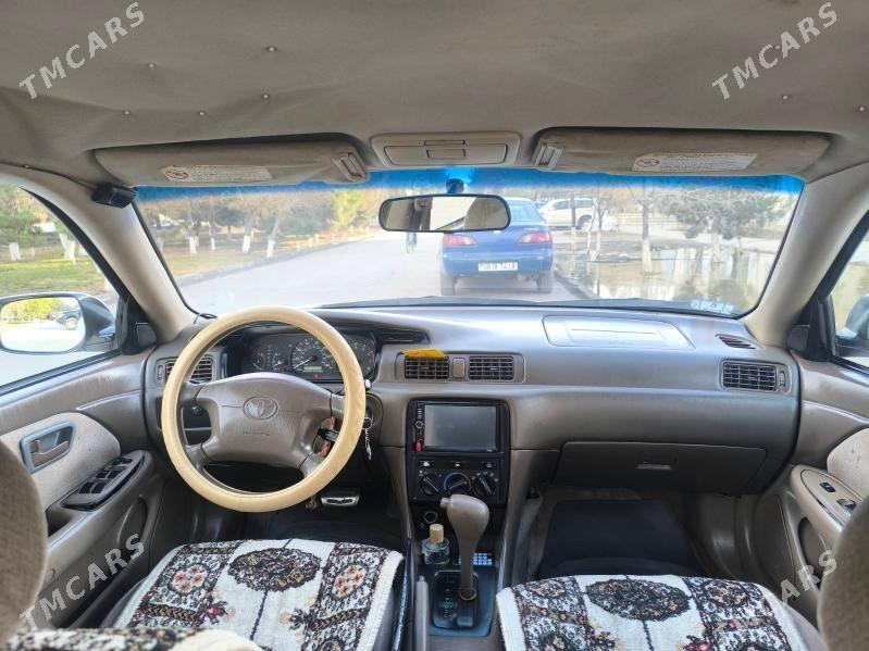 Toyota Camry 2001 - 130 000 TMT - Туркменабат - img 1
