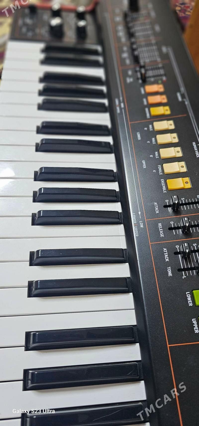 Vocoder Behringer vc340 - Hitrowka - img 1