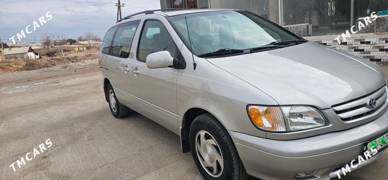 Toyota Sienna 2002 - 215 000 TMT - Kerki - img 1