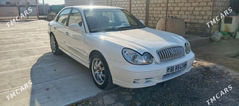 Hyundai Sonata 2004 - 53 000 TMT - Ак-Бугдайский этрап - img 1