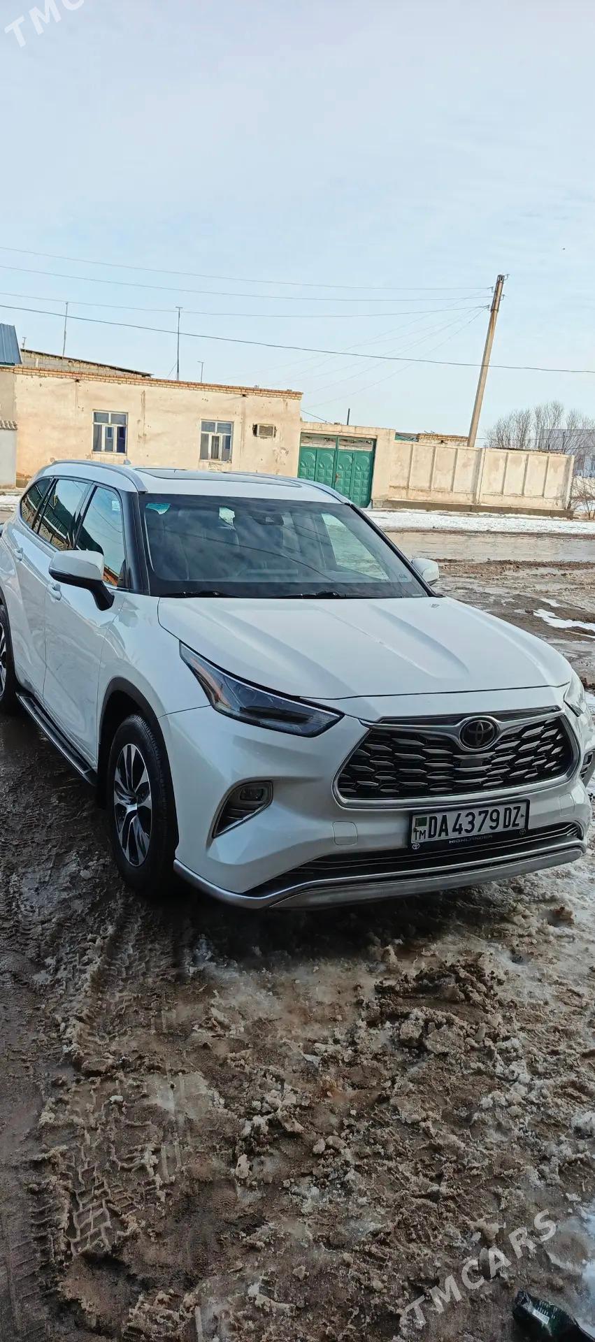 Toyota Highlander 2021 - 590 000 TMT - Köneürgenç - img 1