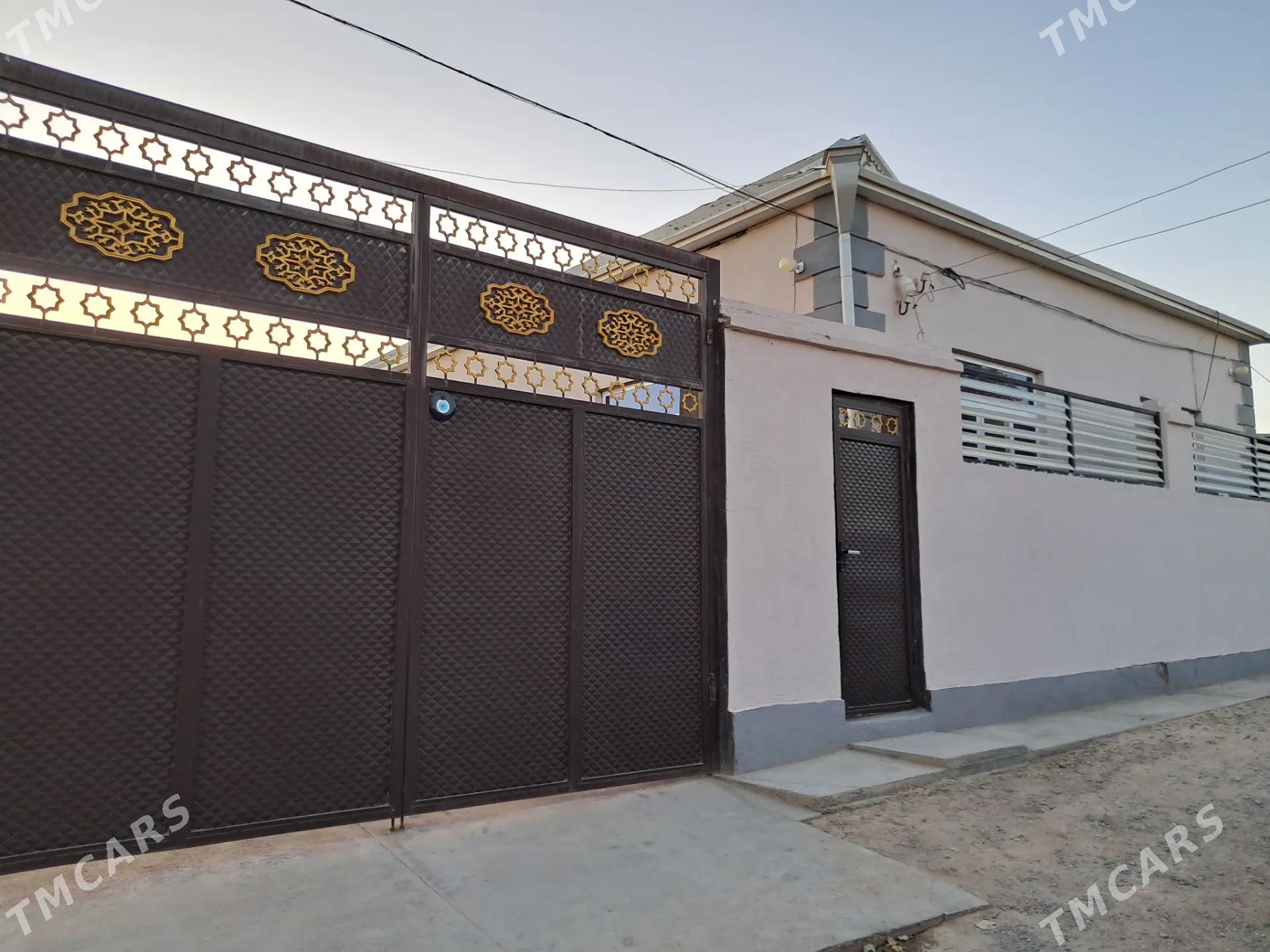 Howly jaý - Ёлётен - img 1