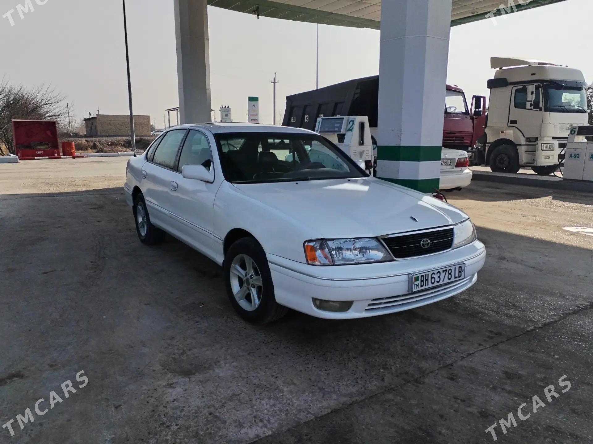 Toyota Avalon 1998 - 120 000 TMT - Фарап - img 1