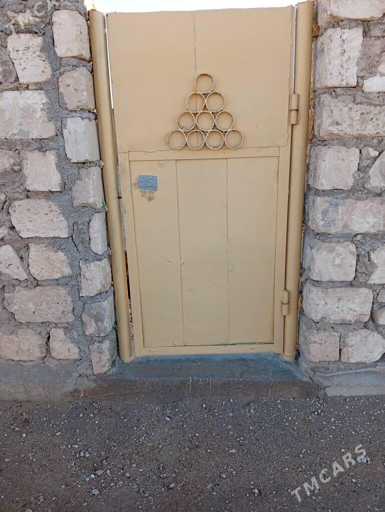 DEMIR GAPY HAYAT UCIN - Балканабат - img 1