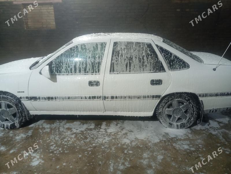Opel Vectra 1991 - 26 000 TMT - Çärjew - img 1