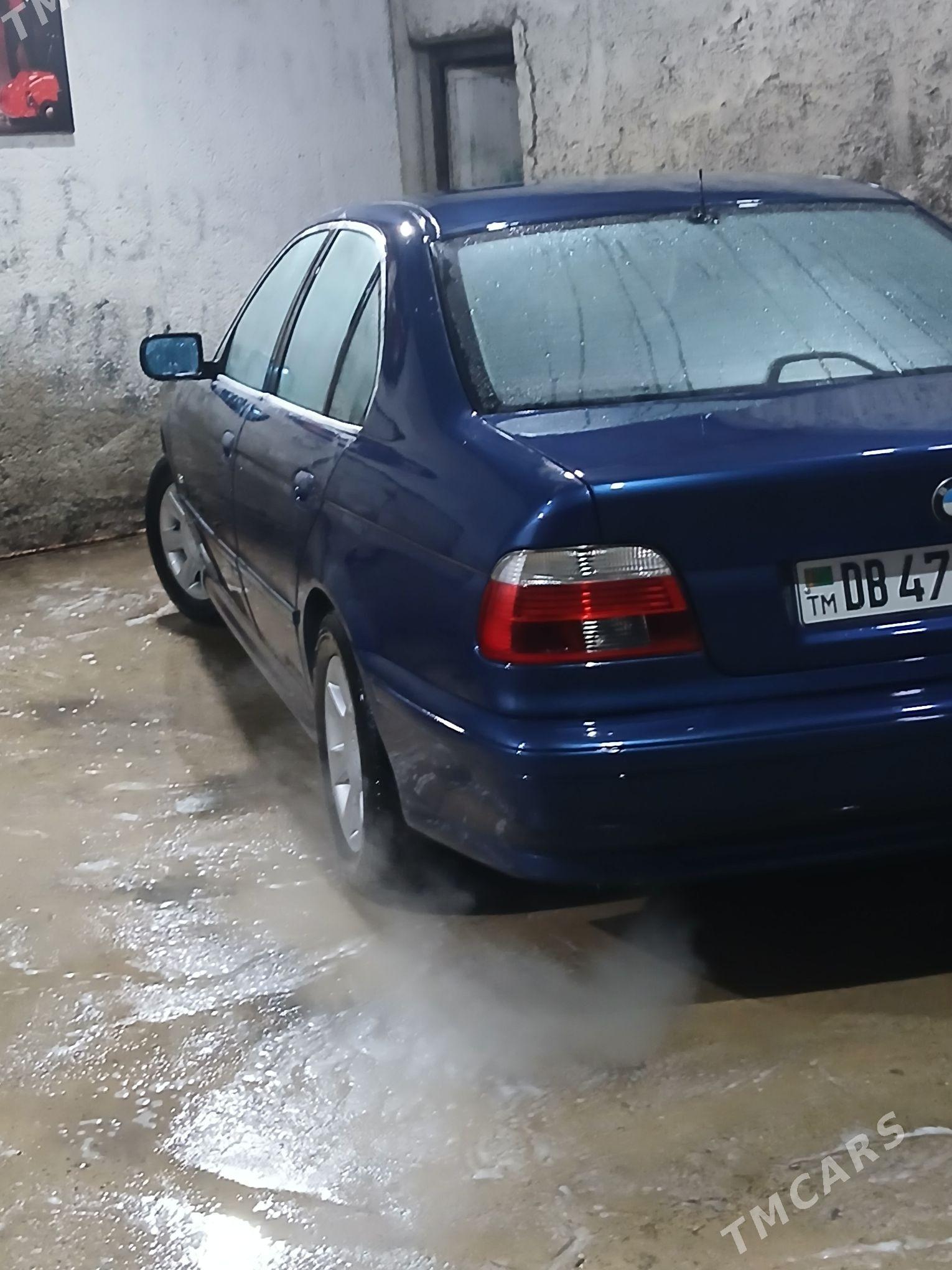 BMW 528 2003 - 114 000 TMT - Балканабат - img 1