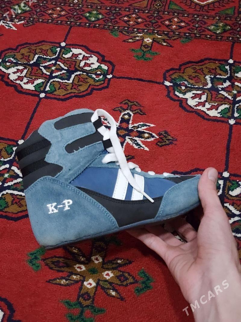 BORÇOWKA / БОРЦОВКА - Mary - img 1