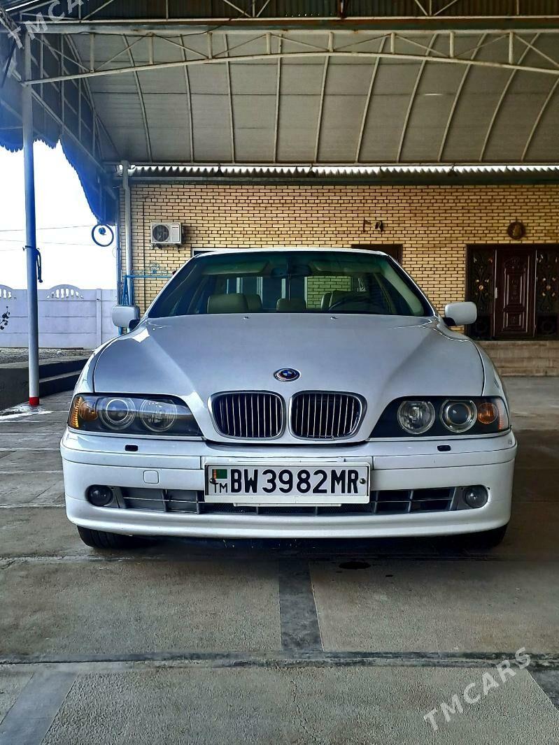 BMW E39 2001 - 125 000 TMT - Mary - img 1