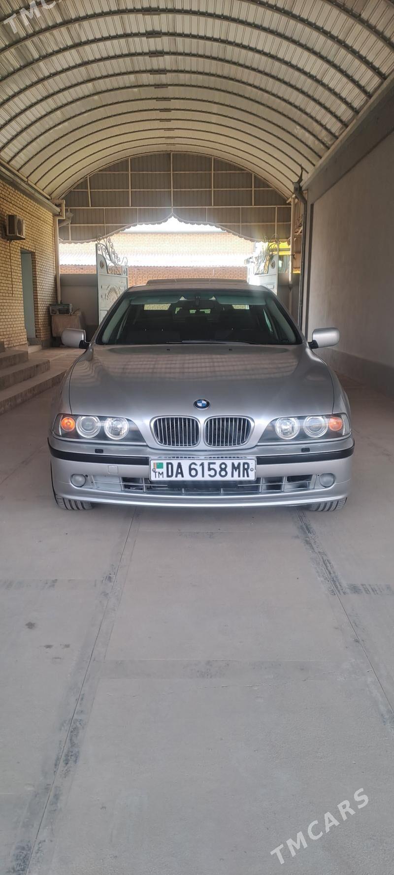 BMW E39 2000 - 140 000 TMT - Mary - img 1