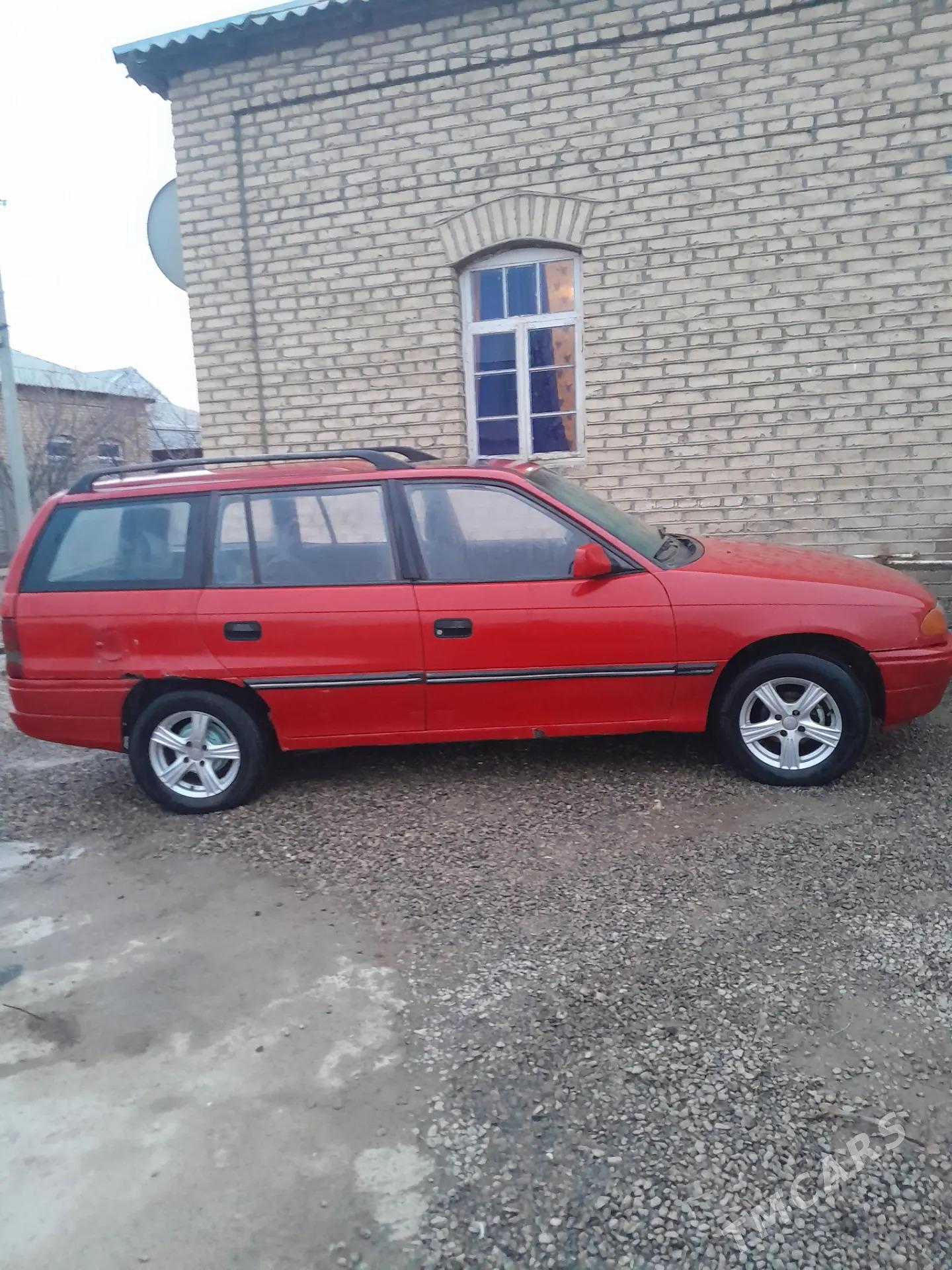 Opel Astra 1993 - 35 000 TMT - Wekilbazar - img 1