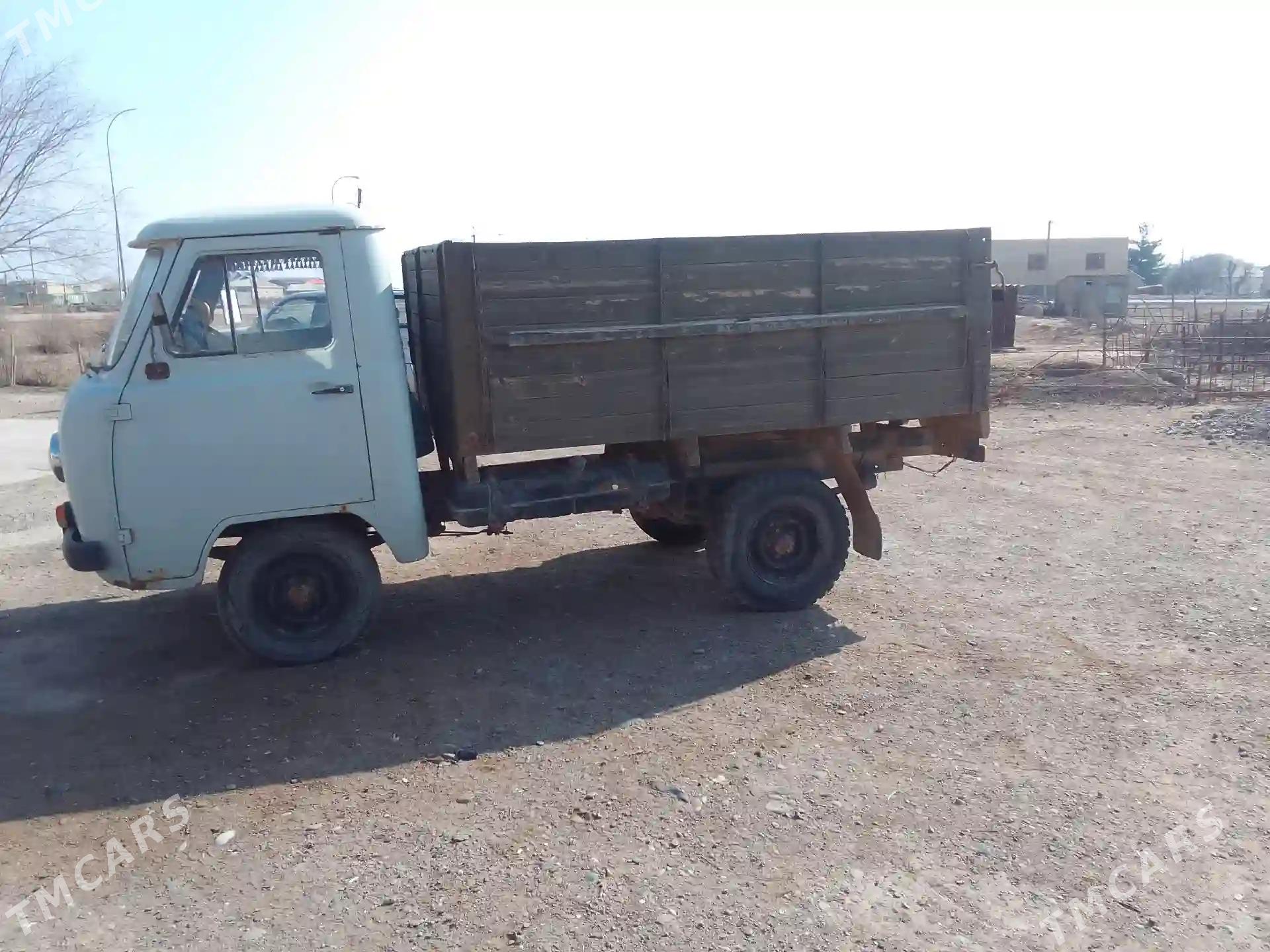 UAZ 469 1992 - 26 000 TMT - Серахс - img 1