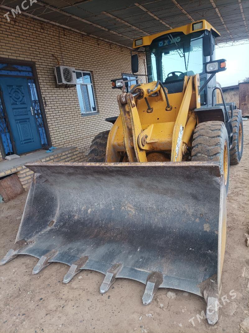 XCMG LW300F 2012 - 380 000 TMT - Mary - img 1