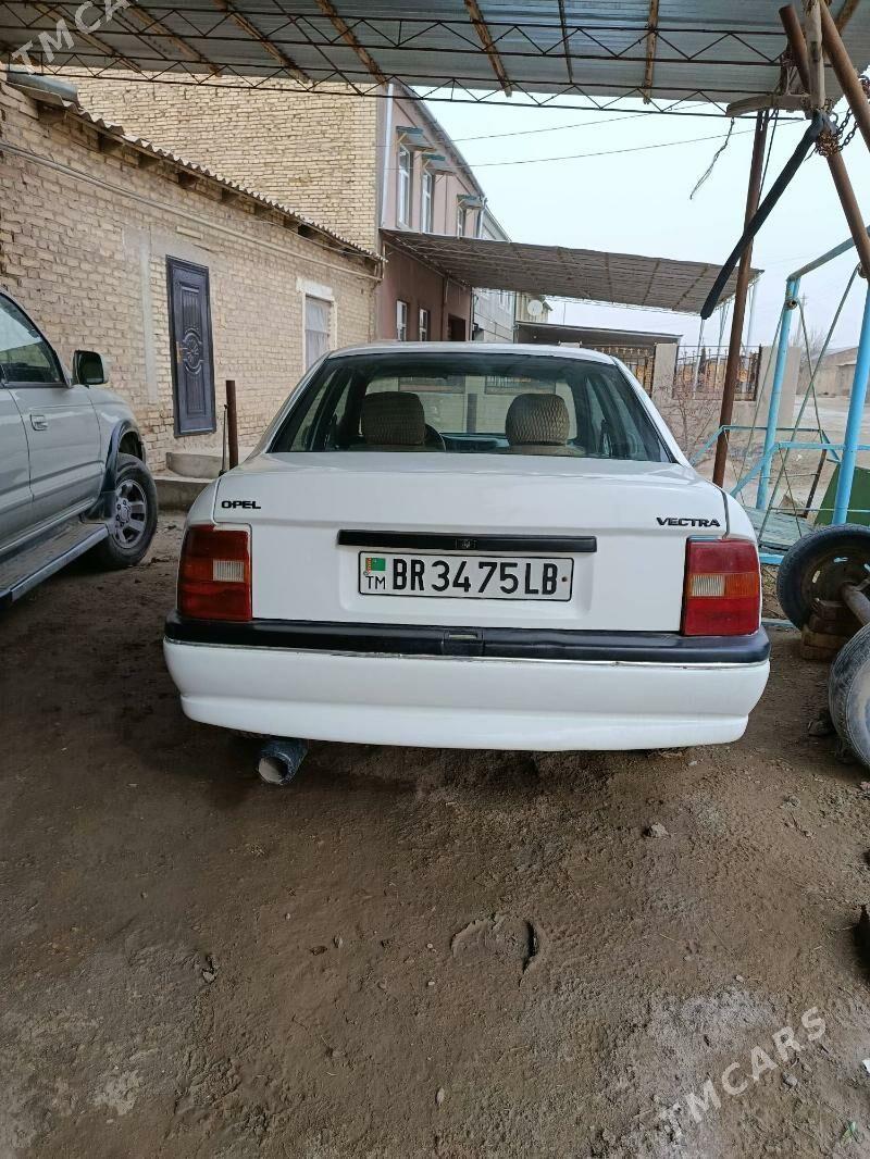 Opel Vectra 1992 - 30 000 TMT - Сакар - img 1