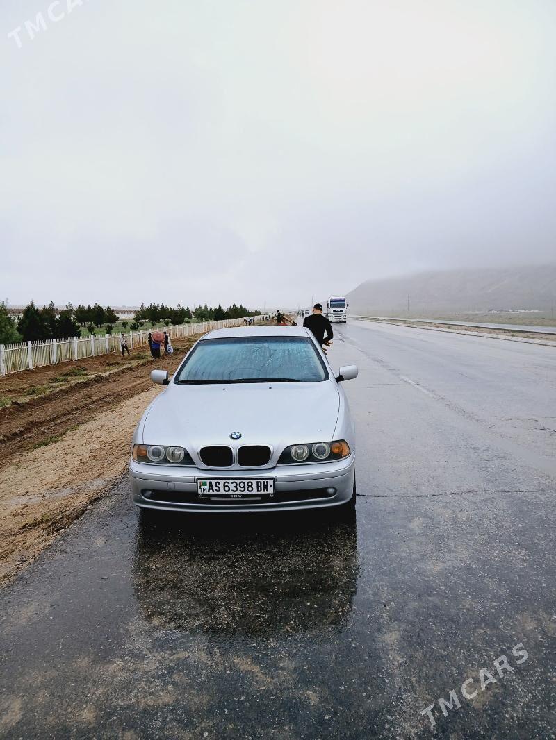 BMW E39 1998 - 130 000 TMT - Balkanabat - img 1
