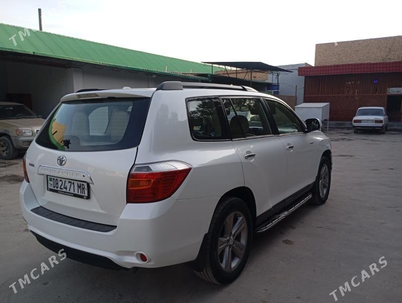 Toyota Highlander 2010 - 350 000 TMT - Керки - img 1