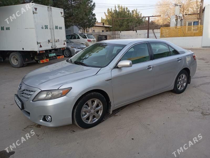 Toyota Camry 2010 - 200 000 TMT - Керки - img 1