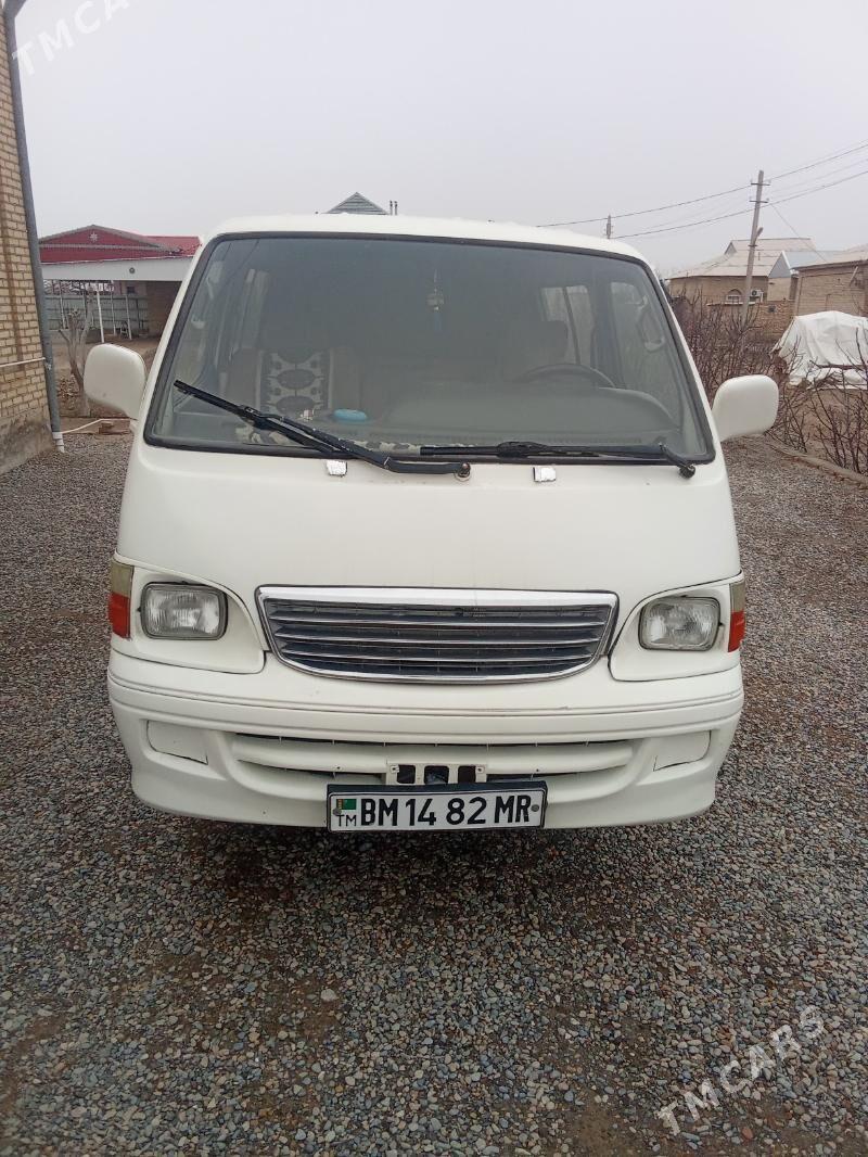 Toyota Hiace 2004 - 85 000 TMT - Mary - img 1