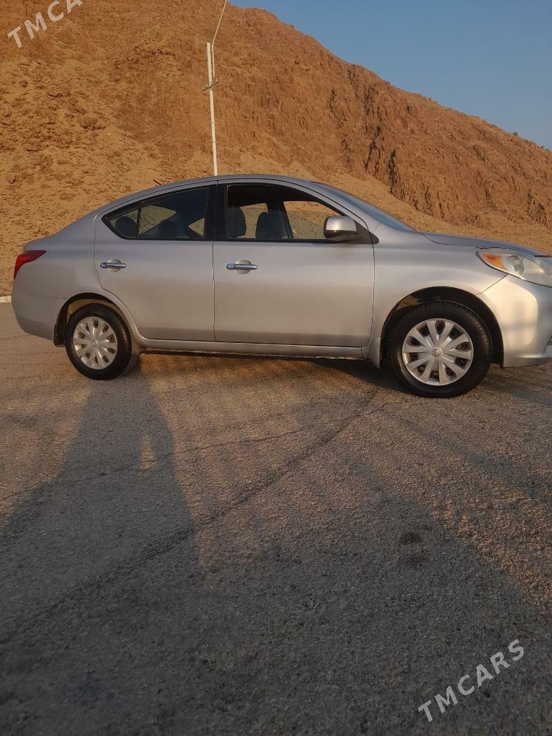 Nissan Versa 2011 - 130 000 TMT - Balkanabat - img 1