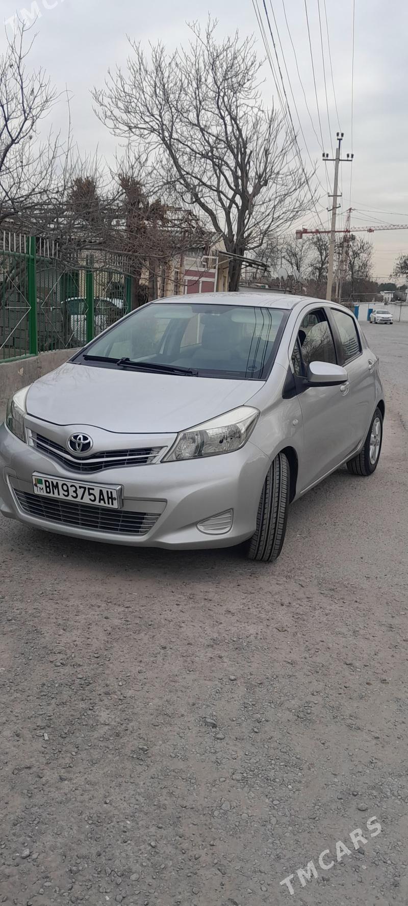 Toyota Yaris 2012 - 138 000 TMT - Ашхабад - img 1