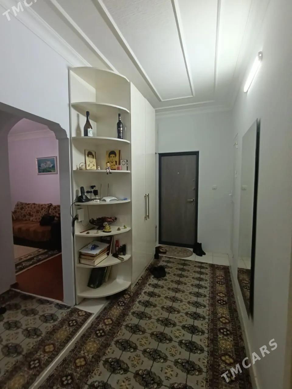 Mir1 9/9 etaj,2 komnat 3 edile - Parahat 1 - img 1