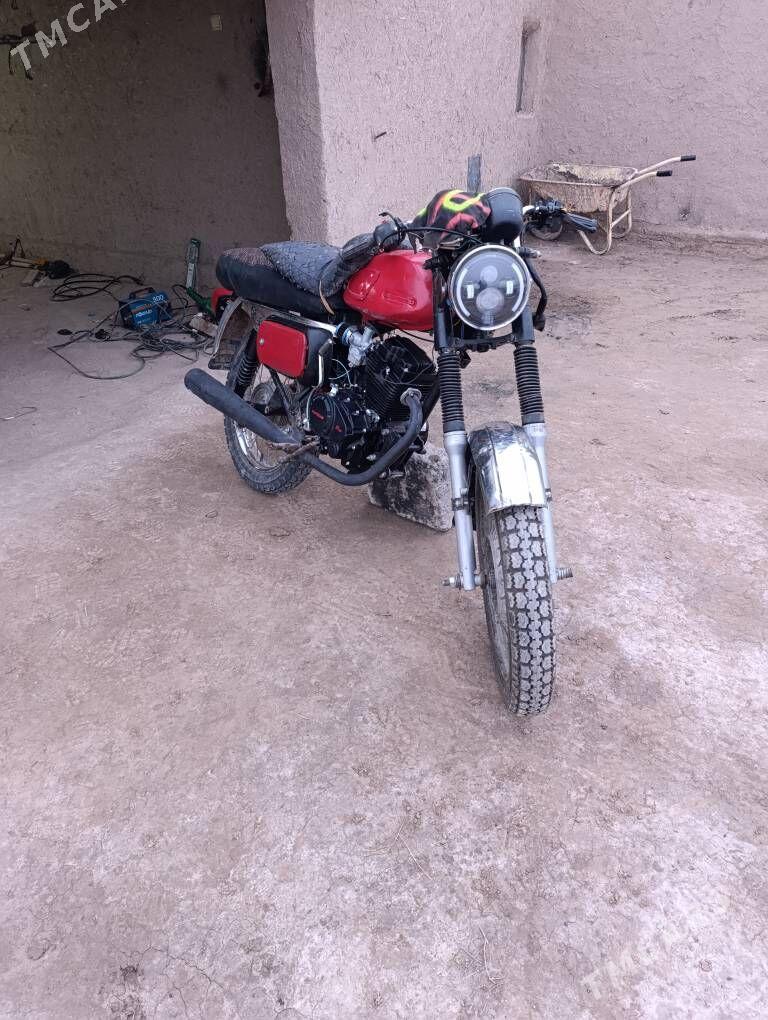 Iž Ýupiter 2016 - 10 000 TMT - Рухубелентский этрап - img 1