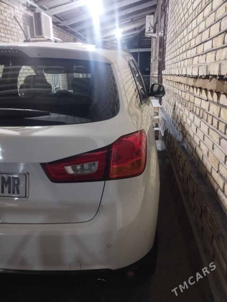 Mitsubishi ASX 2013 - 200 000 TMT - Мары - img 1