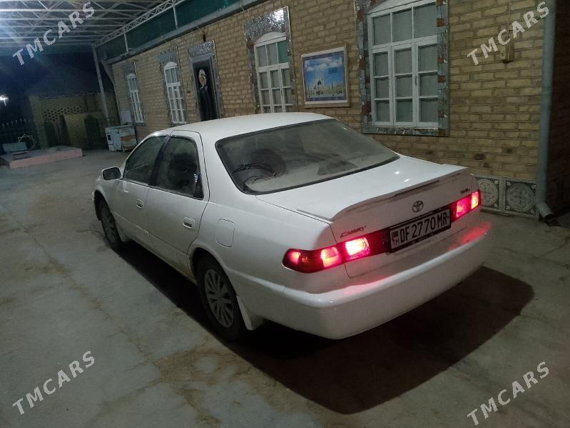 Toyota Camry 1999 - 125 000 TMT - Мургап - img 1