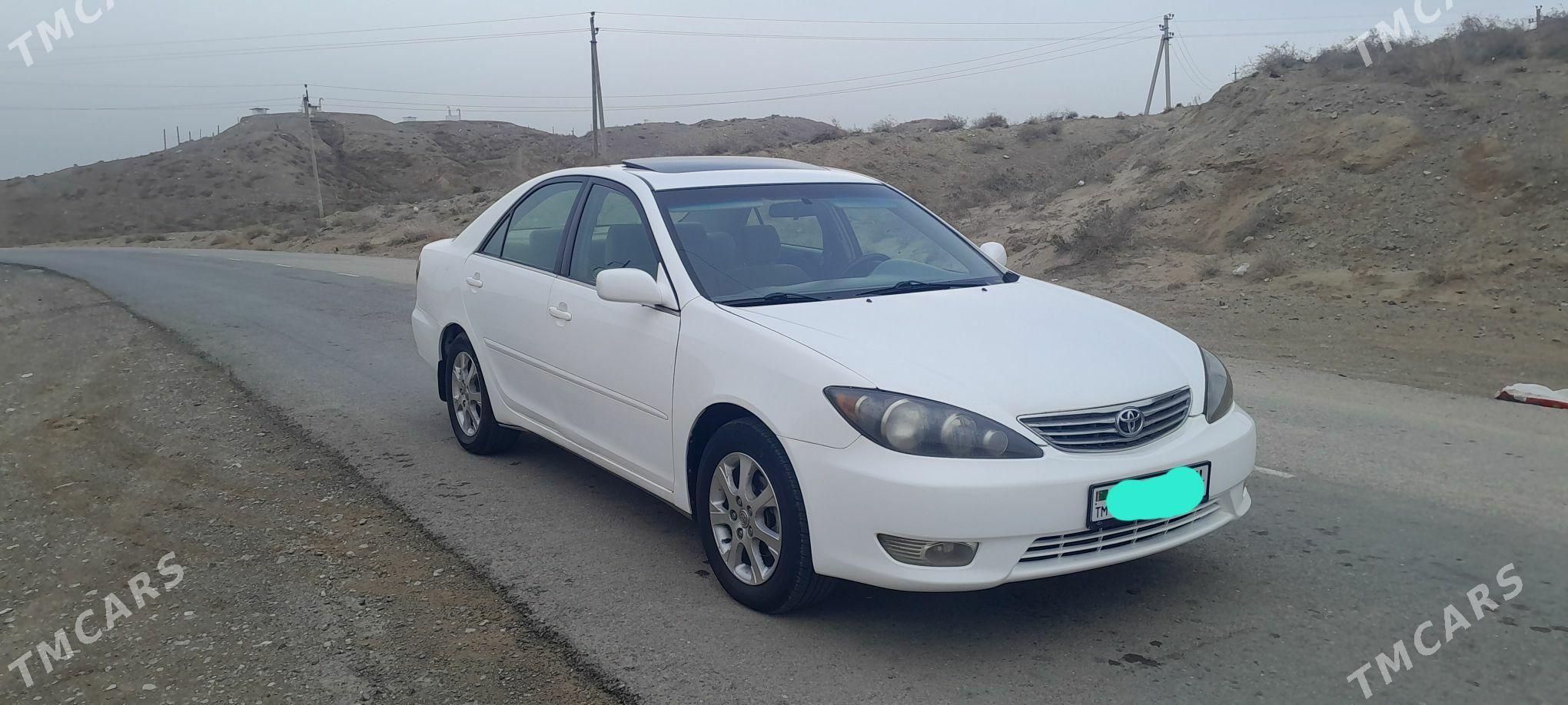 Toyota Camry 2004 - 165 000 TMT - Гызыларбат - img 1